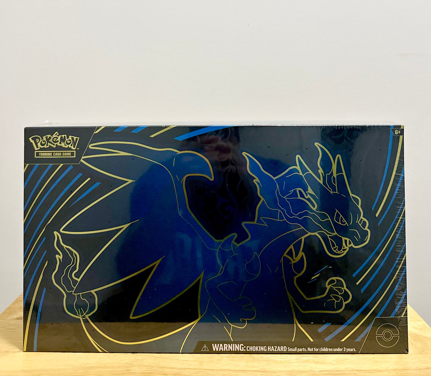 Pokémon Mega Charizard Ex Ultra Premium Collection UPC